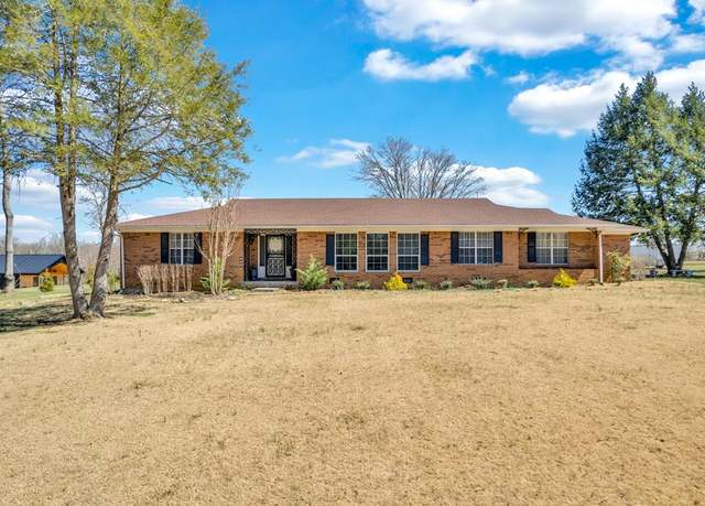 Property at 2105 Freehill Rd, Cookeville, TN 38501, 3 beds, 3.5 baths