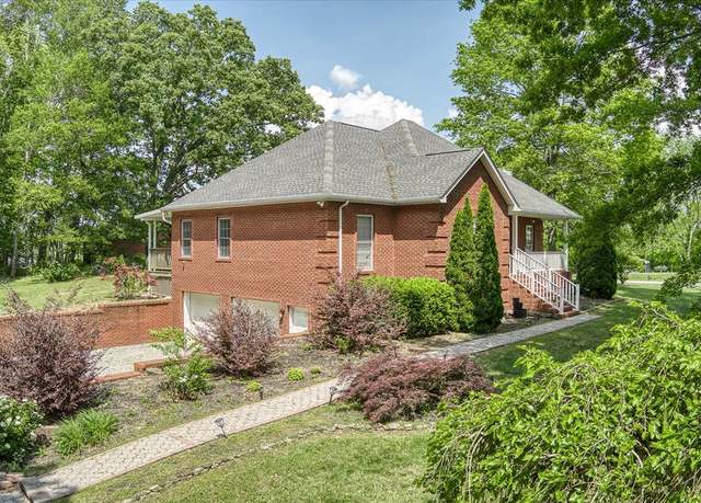 Property at 682 Tommy Dodson Hwy, Cookeville, TN 38506, 3 beds, 3 baths