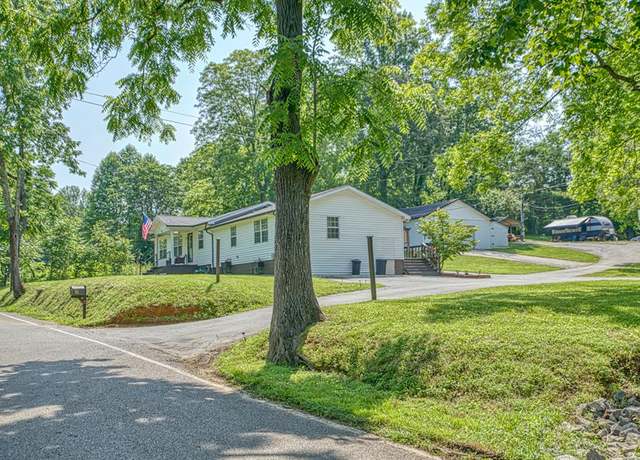 Property at 1236 Swamp Rd, Sparta, TN 38583, 4 beds, 2 baths