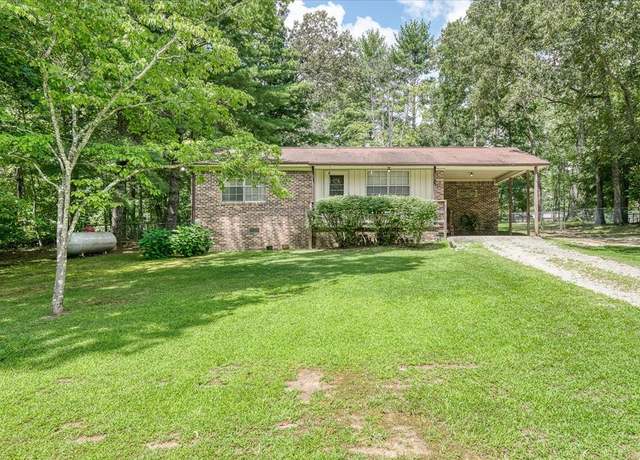 Property at 36 Short Rd, Pikeville, TN 37367, 2 beds, 1 bath