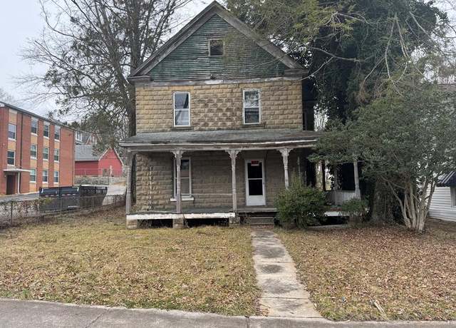 Property at 316 316 Morgan Ave, Harriman, TN 37748, 3 beds, 2 baths