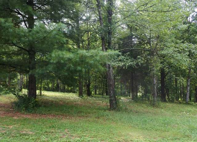 Property at 10-11 15th St, Clarkrange, TN 38553