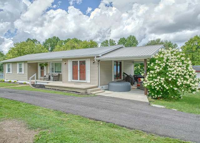 Property at 116 Kings Rd, Jamestown, TN 38556, 3 beds, 2 baths
