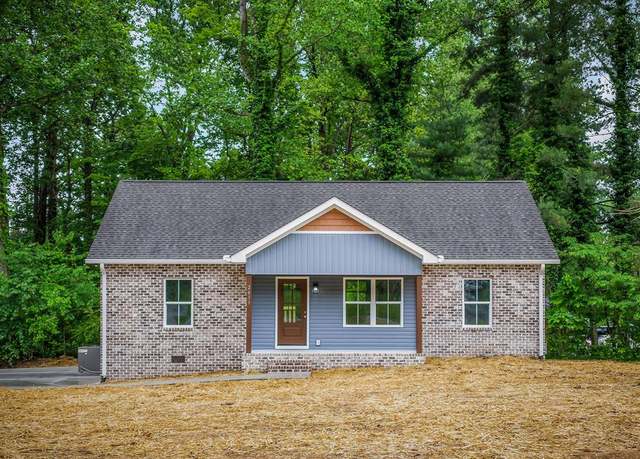 Property at 2611 Oakwood Ln, Cookeville, TN 38506, 2 beds, 2 baths