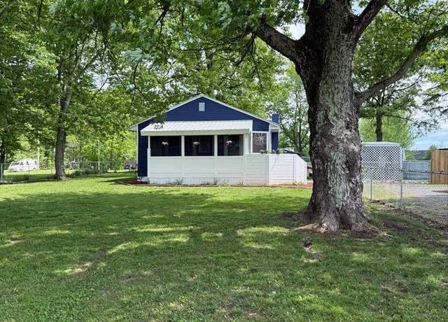 Property at 1995 Clarkrange Monterey Hwy, Monterey, TN 38574, 2 beds, 1 bath
