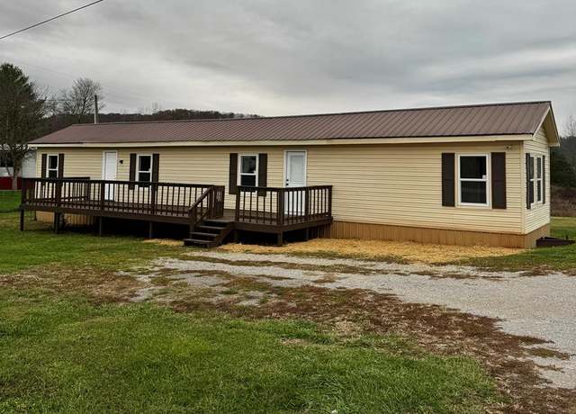 Property at 1221 Disneyland Rd, Sparta, TN 38583, 3 beds, 2 baths