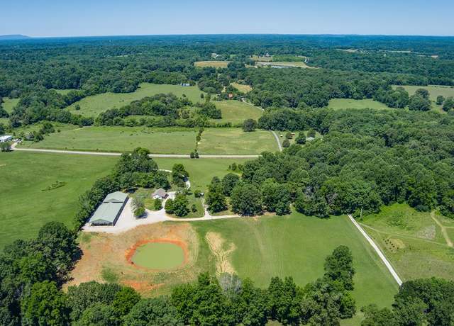 Property at 1864 Liberty Rd, Sparta, TN 38583, 6 beds, 6 baths