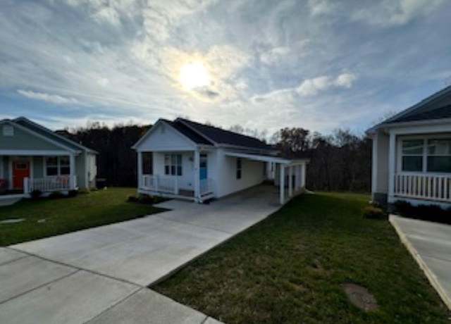 Property at 332 Hemlock Cir, Cookeville, TN 38501, 2 beds, 2 baths