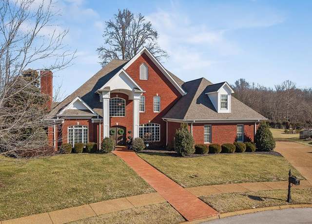 Property at 320 Avery Pl, Cookeville, TN 38501, 6 beds, 3.5 baths