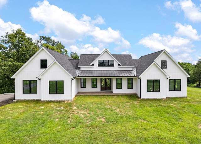 Property at 1100 Eastport Dock Rd, Monroe, TN 38573, 5 beds, 4 baths