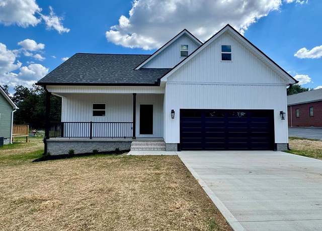 Property at 635 E 20th St, Cookeville, TN 38501, 3 beds, 2 baths