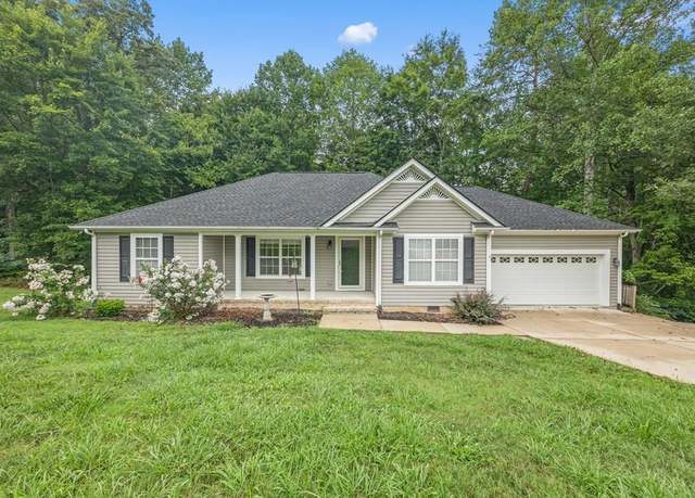 Property at 3913 Birchwood Ct, Cookeville, TN 38501, 3 beds, 2 baths