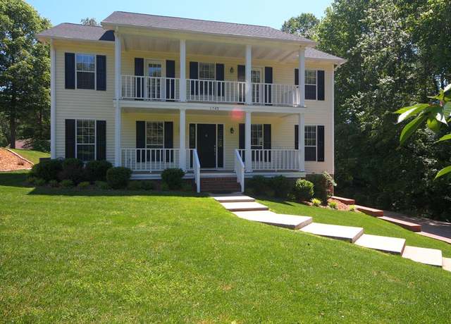 Property at 1743 Heathrow Dr, Cookeville, TN 38506, 4 beds, 3.5 baths