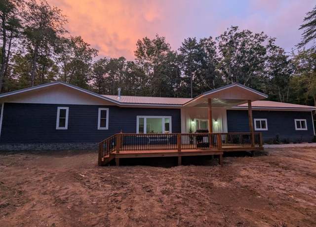 Property at 97 W W Bluff Rd, Pikeville, TN 37367, 3 beds, 2 baths