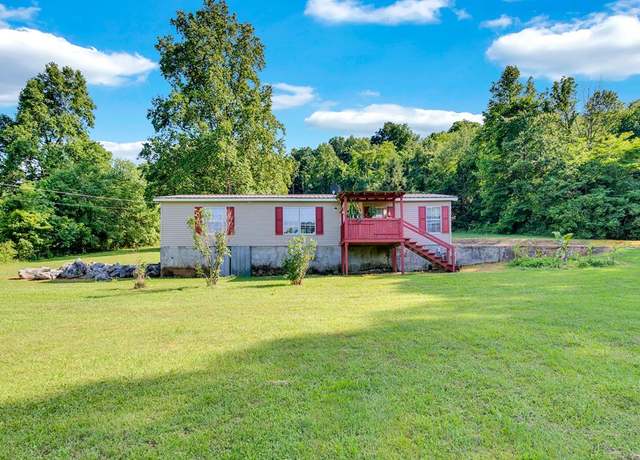 Property at 301 Morris Demps Rd, Sparta, TN 38583, 3 beds, 2 baths