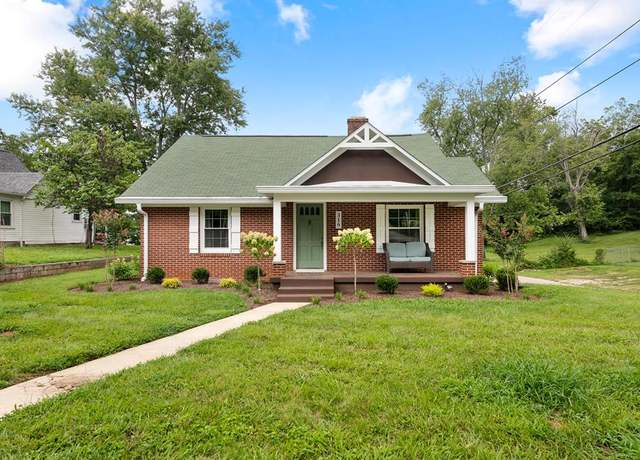 Property at 316 Gaines St, Sparta, TN 38583, 4 beds, 2 baths