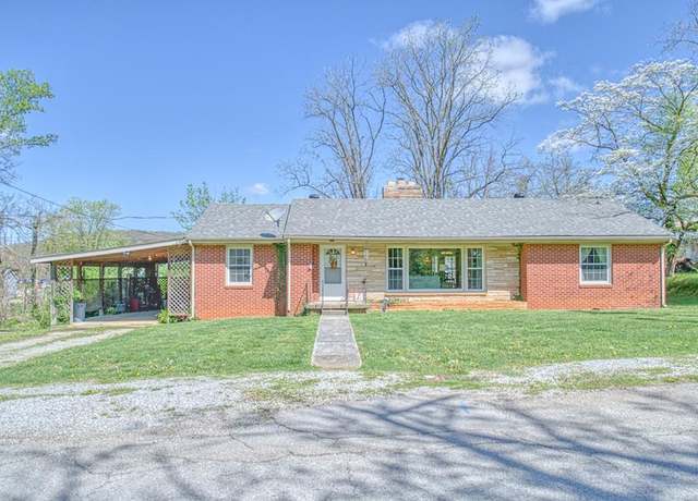 Property at 506 Evans St, Livingston, TN 38570, 3 beds, 2 baths