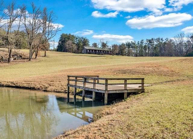 Property at 4420 Standing Rock Rd, Deer Lodge, TN 37726, 4 beds, 3.5 baths