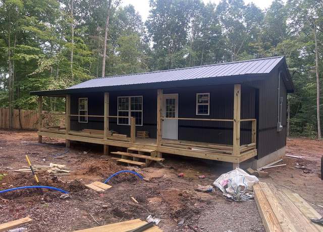 Property at 470 Trimmer Ln, Jamestown, TN 38556, 2 beds, 1.5 baths