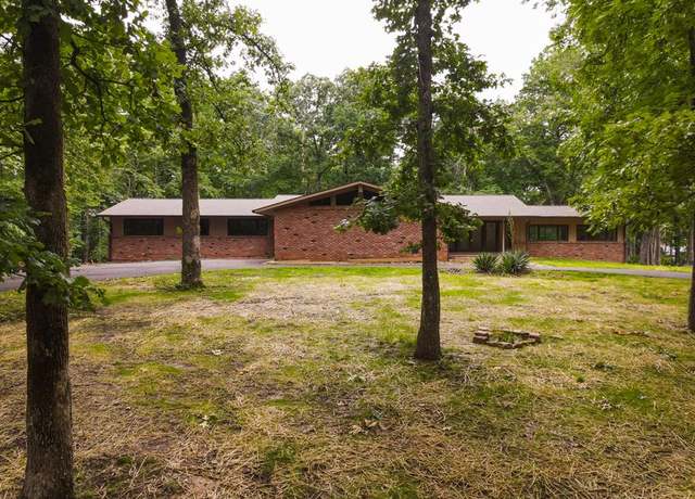 Property at 745 Contraband Ln, Cookeville, TN 38501, 5 beds, 3.5 baths