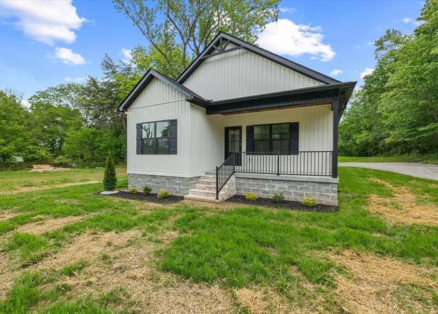 Property at 372 E Whitehall Rd, Cookeville, TN 38501, 3 beds, 2 baths