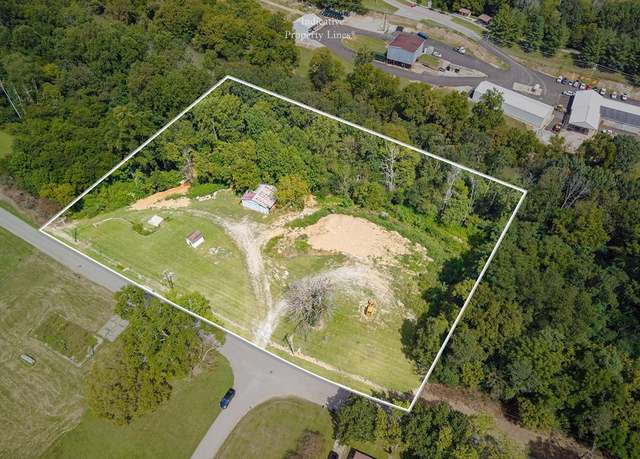 Property at 136 N Camp Heights Dr, Sparta, TN 38583