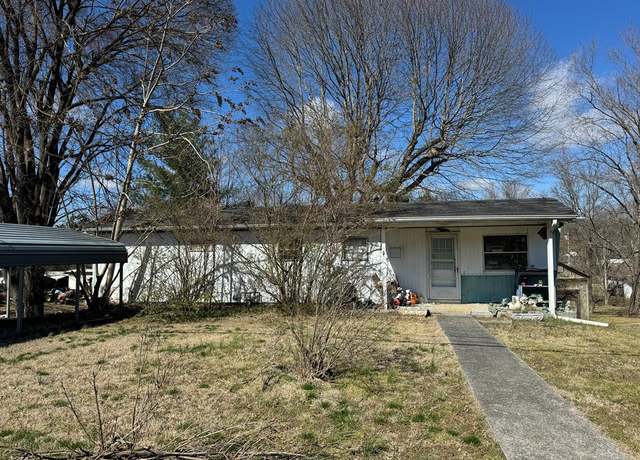 Property at 506 E Cedar St, Livingston, TN 38570, 2 beds, 1 bath