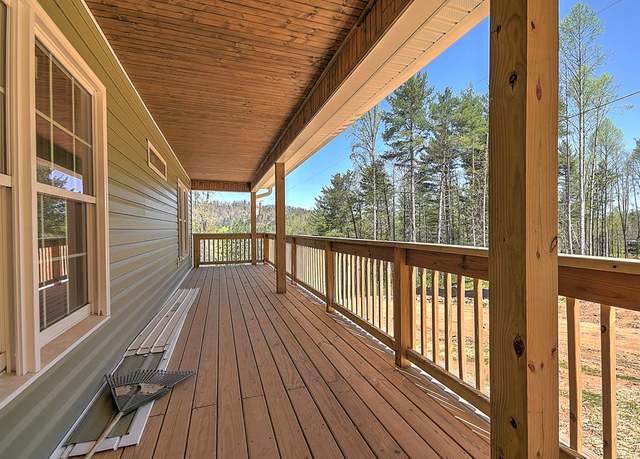 Property at 512 Bridle Path, Butler, TN 37640, 3 beds, 2 baths