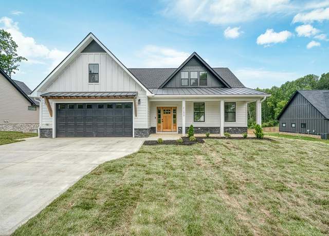 Property at 4189 Old Sparta Rd, Cookeville, TN 38506, 4 beds, 2.5 baths