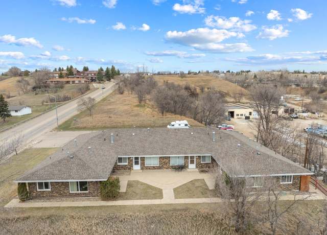 Property at 1120 16th St, Minot, ND 58703, 8 beds, 4 baths