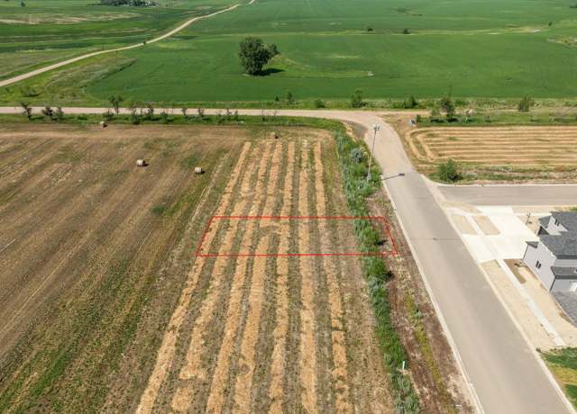 Property at 817 Driscoll Ave, Surrey, ND 58785