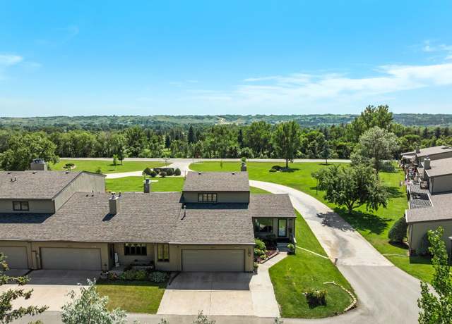 Property at 6724 W County Road 15 West, Minot, ND 58701, 3 beds, 3.5 baths