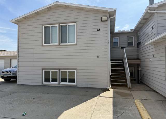 Property at 606 19th Ave SE #11, Minot, ND 58701, 2 beds, 2 baths