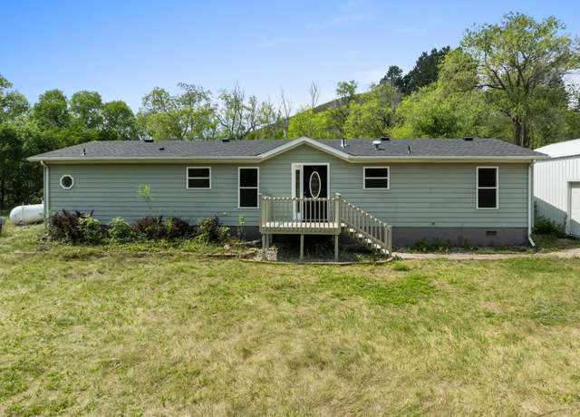 Property at 3350 37th Ave SE, Minot, ND 58701, 3 beds, 2 baths
