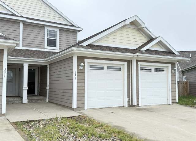 Property at 3401 15th St NW, Minot, ND 58703, 3 beds, 3 baths