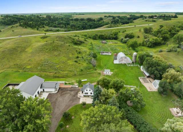 Property at 8400 County Road 19 S, Minot, ND 58701, 3 beds, 2 baths