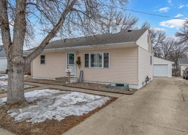 Property at 614 14th St NW, Minot, ND 58703, 3 beds, 2 baths