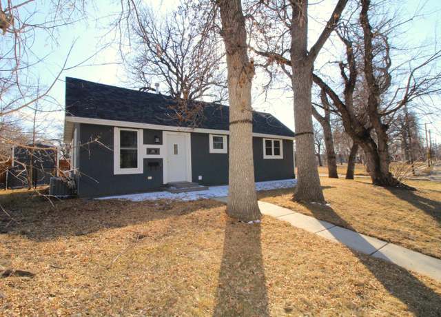 Property at 1502 SE 1st Ave, Minot, ND 58701, 2 beds, 1 bath