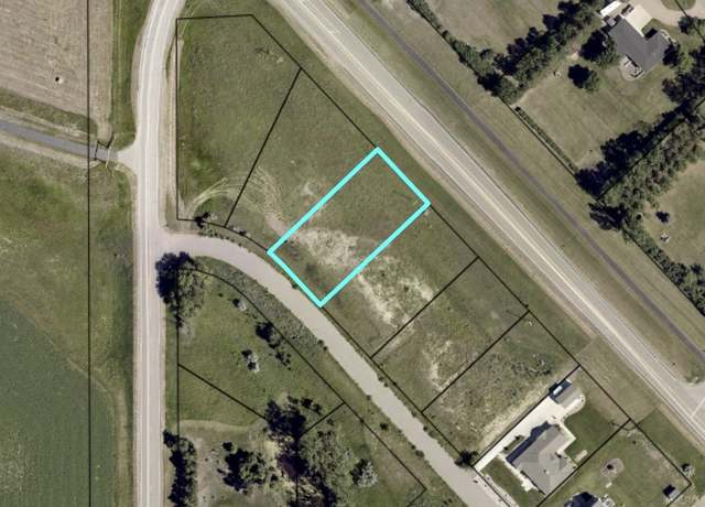 Property at 5208 NW Tumbleweed Rd, Minot, ND 58703