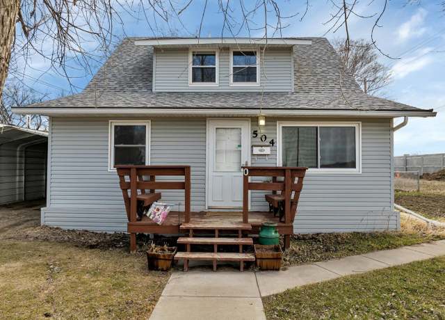 Property at 504 8th St NE, Minot, ND 58703, 3 beds, 2 baths