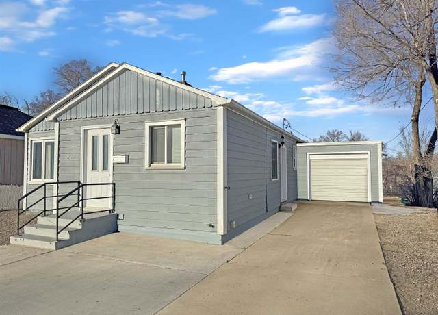 Property at 617 Valley St, Minot, ND 58701, 3 beds, 1 bath