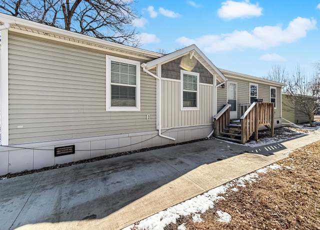 Property at 421 3rd Ave Ave NW, Minot, ND 58703, 3 beds, 2 baths