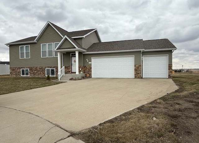 Property at 38 Mulberry Loop NE, Minot, ND 58703, 3 beds, 2.75 baths