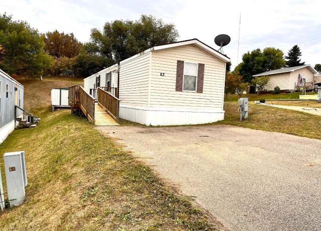 Property at 1500 18th St. #63 St SW, Minot, ND 58701, 3 beds, 1 bath