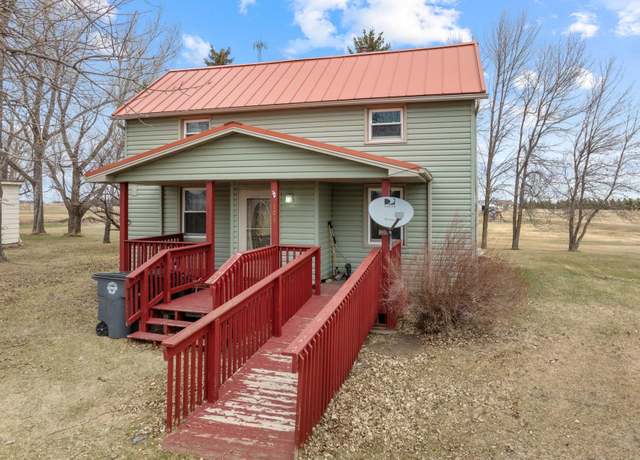 Property at 101 Central Ave E, Des Lacs, ND 58733, 3 beds, 1 bath