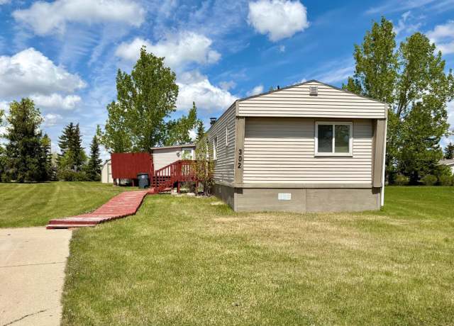 Property at 406 31st Ave #302 Ave SE, Minot, ND 58701, 3 beds, 2 baths