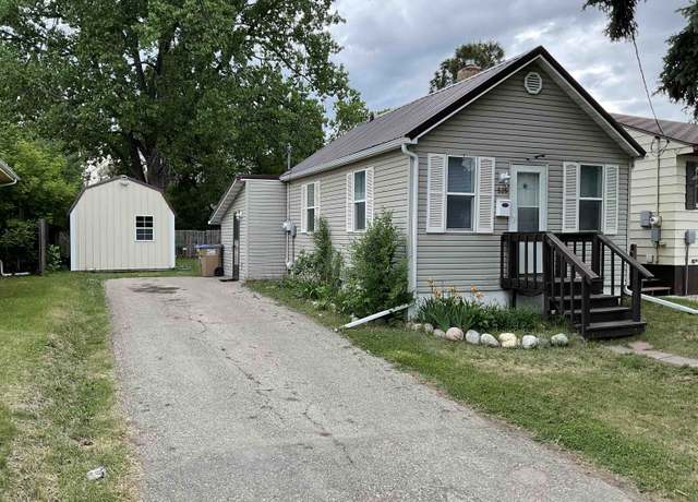 Property at 525 12th St NE, Minot, ND 58703, 1 bed, 1 bath