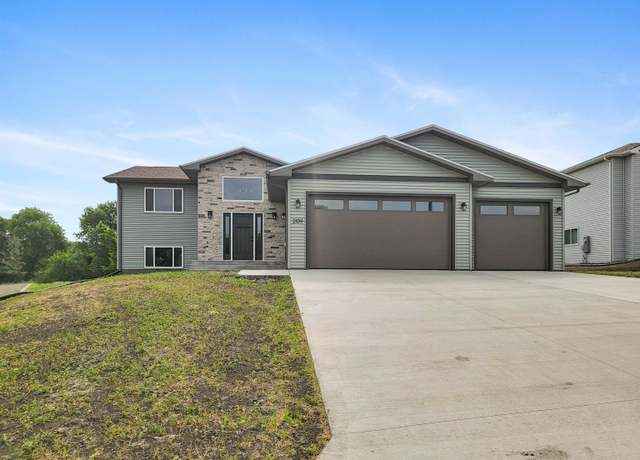 Property at 2109 Johnson St, Burlington, ND 58722, 4 beds, 3 baths