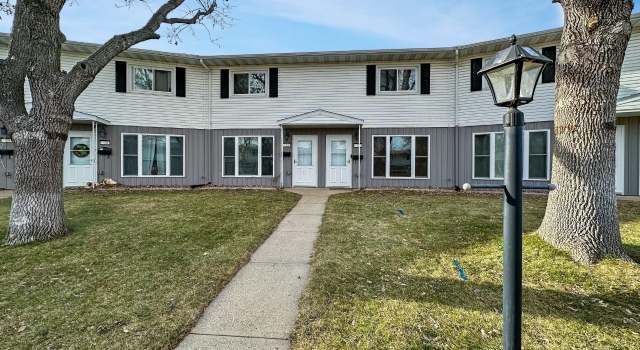 Photo of 21 Westfield Cir, Minot, ND 58701