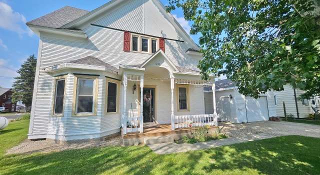 Photo of 401 5th St SE, Rugby, ND 58368